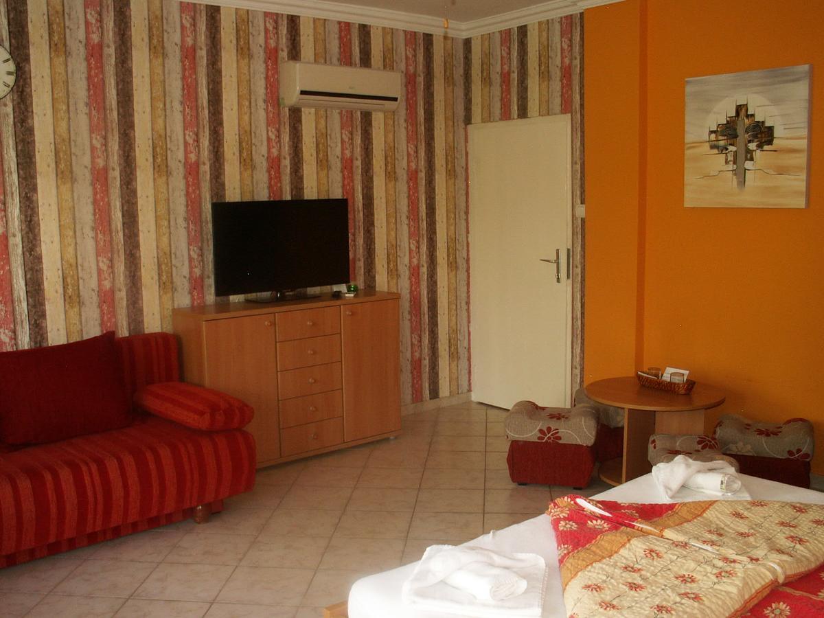 שיופוק Villa Margarita חדר תמונה